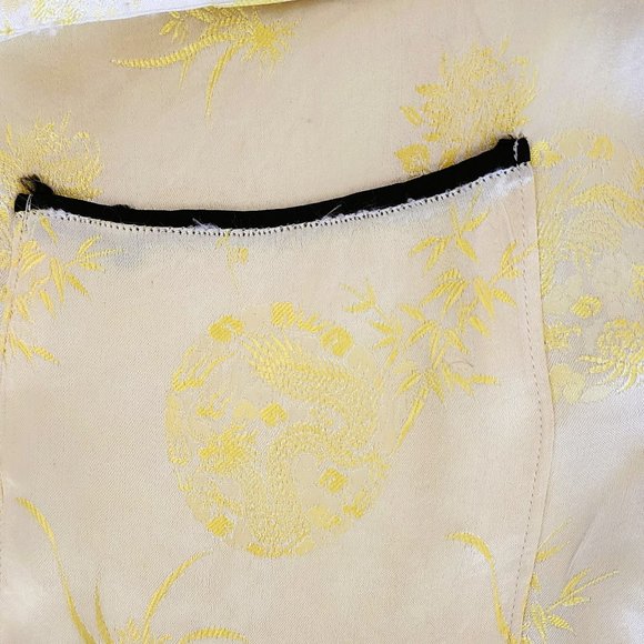 Vintage-Made Child's Japanese Sleep Set Yellow Silk - Picture 3 of 10